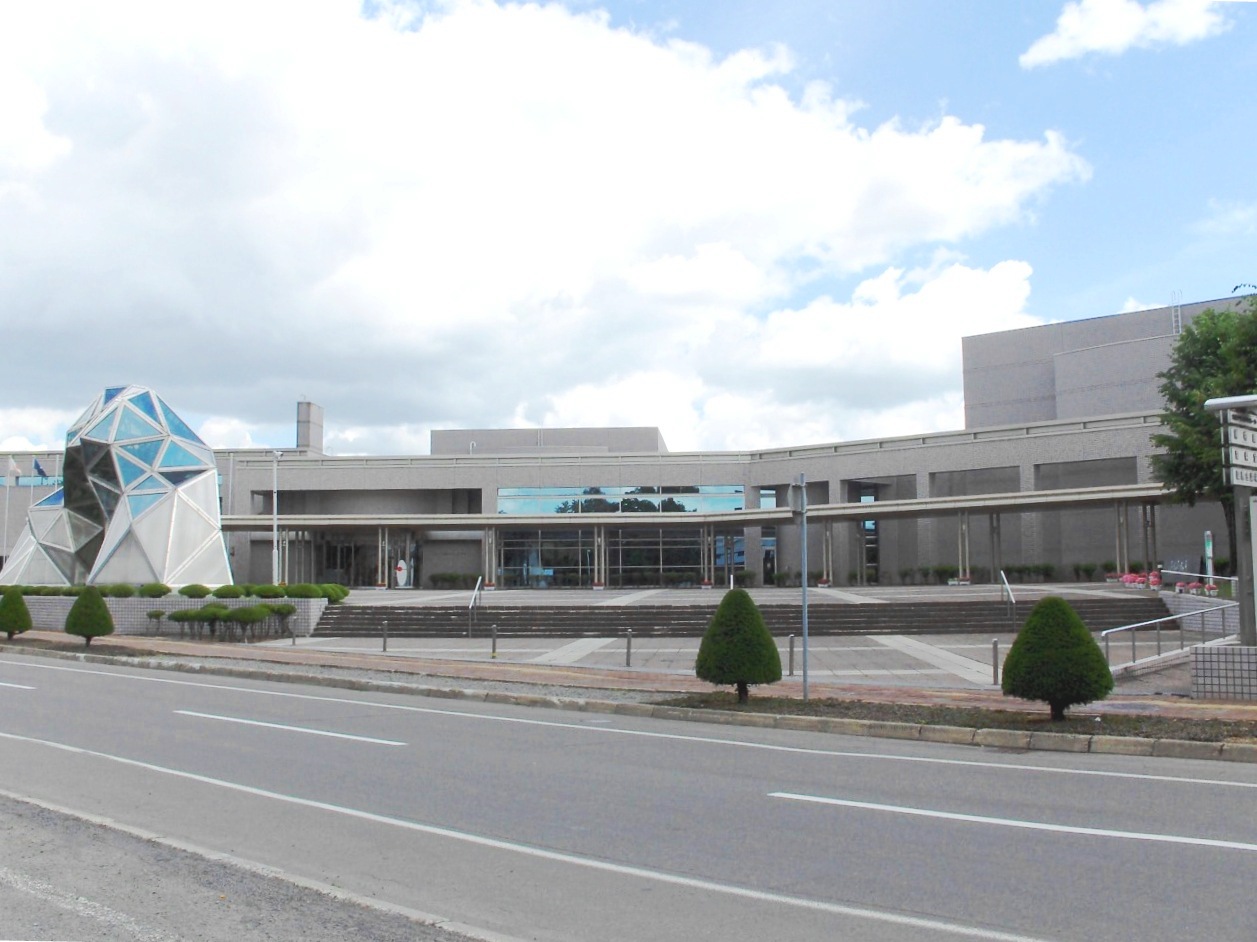 11月3日 旭川市博物館 アイヌ文化に親しむ日 観覧無料・刺しゅう体験の整理券は10時30分から